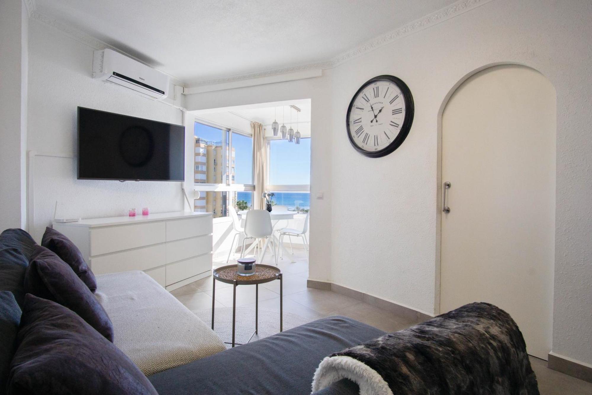 Apartment Modern With A Wonderful Sea View *
